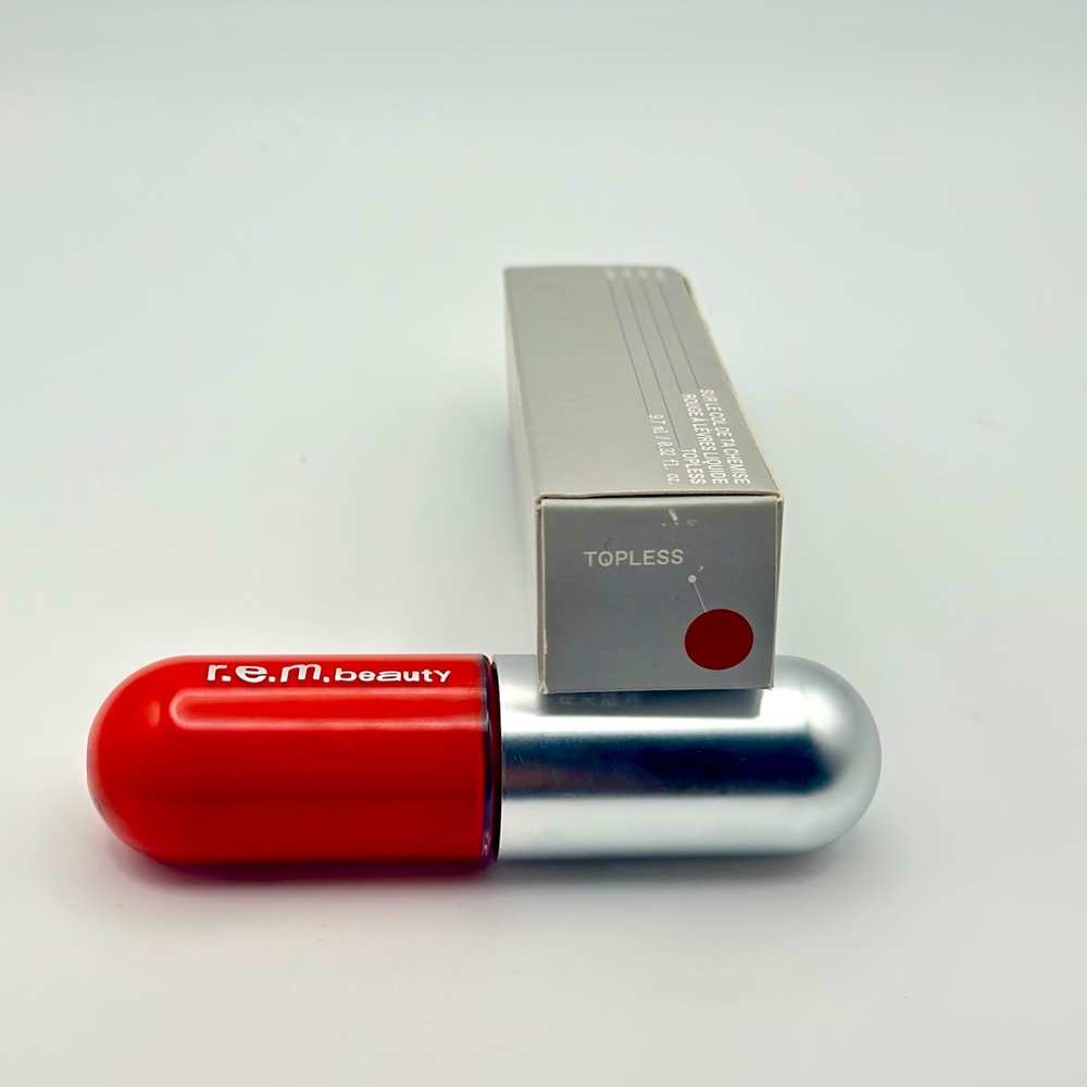 r.e.m. beauty Liquid Lipstick